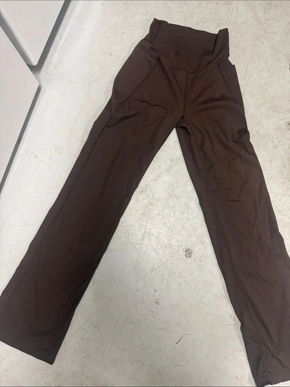 Brown High-Waist Yoga Pants JOCKEY - Size Small - Pockets - LIKE NEW Leggings